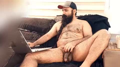 Hairy Beard Smoker online show from August 2026 05:04:02 PM