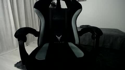 Snapshot of hairycuss chatting on January 2025 01:21:01 AM Adam online show from January 2025 01:21:01 AM