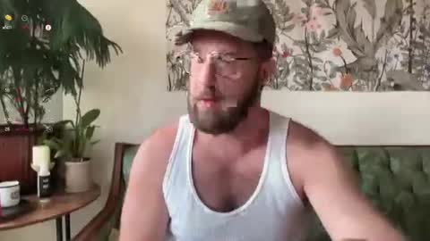 Snapshot of hairyfitguy444 chatting on November 2025 04:28:02 PM Harry Fit Big Bro Dad Sir online show from November 2025 04:28:02 PM