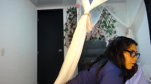 hairylatiingoddess online show from April 2026 05:46:02 AM