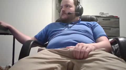 Snapshot of hairymikey chatting on April 2026 04:19:01 AM hairymikey online show from April 2026 04:19:01 AM