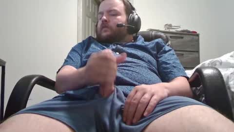 Snapshot of hairymikey chatting on May 2026 05:02:02 AM hairymikey online show from May 2026 05:02:02 AM