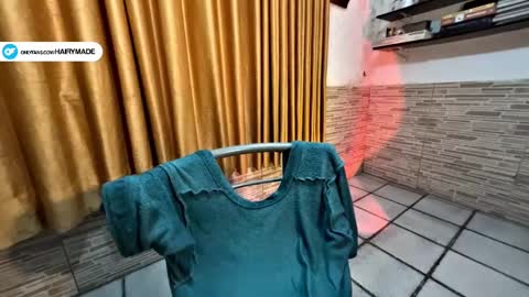 Snapshot of hairyshort chatting on January 2025 11:51:01 PM hairy and short online show from January 2025 11:51:01 PM