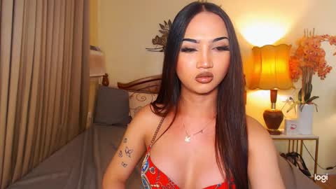 YOUR SIDECHIC HAILEY online show from January 2026 10:42:02 AM