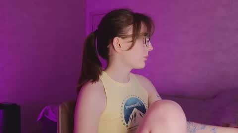 Nellie online show from November 2025 04:47:01 AM