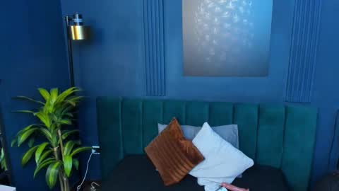 Snapshot of halleylorens chatting on November 2025 07:24:01 PM Halley Lorens online show from November 2025 07:24:01 PM