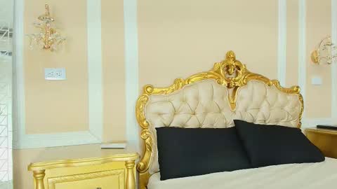 Hallie Stone online show from February 2026 01:48:02 PM