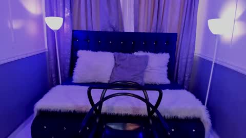 Snapshot of hallsred_rh chatting on January 2025 09:05:01 PM Halls Red online show from January 2025 09:05:01 PM