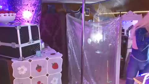 halovalentine online show from January 2025 02:56:02 AM