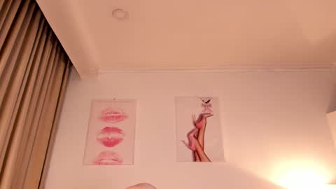 Halsey Maria online show from November 2025 07:00:02 AM