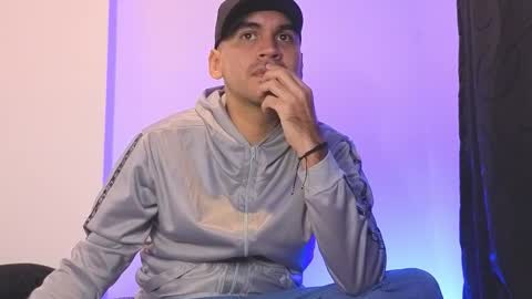 hamiltong12 online show from January 2026 03:09:02 AM