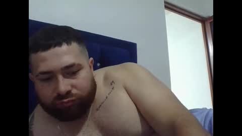 Snapshot of hammerwhithe01 chatting on December 2025 01:27:02 PM hammerwhithe01 online show from December 2025 01:27:02 PM