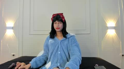 Hamsel  online show from May 2026 08:25:02 PM