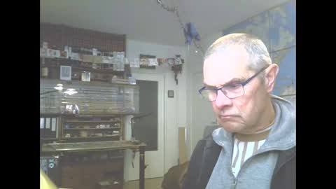 Snapshot of hamto65 chatting on February 2025 09:38:02 PM Prefer men 80 online show from February 2025 09:38:02 PM