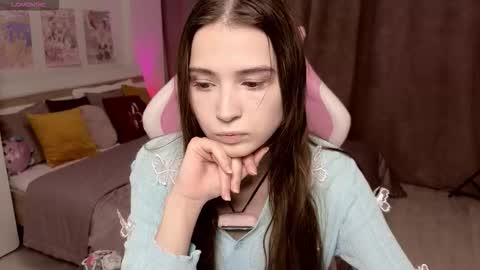 Snapshot of hana_flo chatting on October 2025 02:24:02 PM Hana online show from October 2025 02:24:02 PM