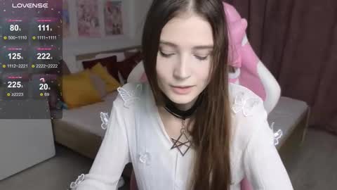 Snapshot of hana_flo chatting on November 2025 02:05:02 PM Hana online show from November 2025 02:05:02 PM