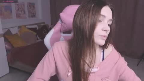 Snapshot of hana_flo chatting on November 2025 02:49:02 PM Hana online show from November 2025 02:49:02 PM