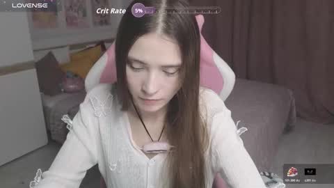 Snapshot of hana_flo chatting on November 2025 01:44:02 PM Hana online show from November 2025 01:44:02 PM