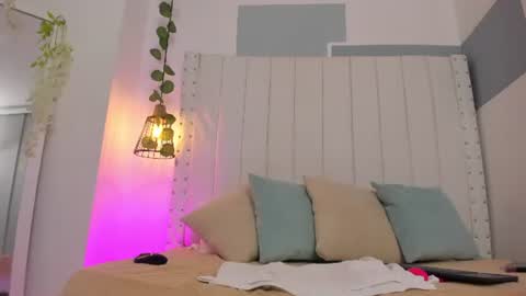 hanah_gray online show from July 2026 11:27:02 AM