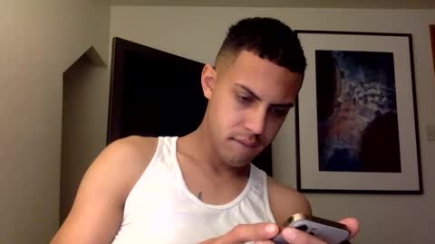 Snapshot of handsome01_ chatting on December 2025 06:56:02 PM handsome01_ online show from December 2025 06:56:02 PM