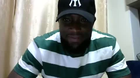 Snapshot of handsome_king30 chatting on February 2025 07:52:02 PM handsome king online show from February 2025 07:52:02 PM