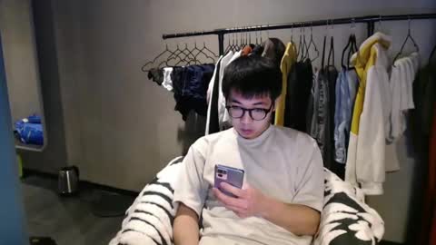 handsome_mannn online show from February 2025 04:04:01 PM