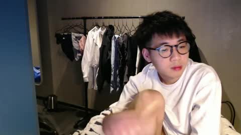 handsome_mannn online show from March 2025 11:18:02 PM