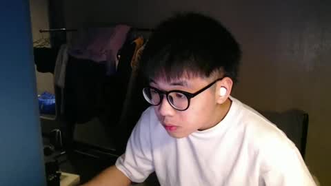 handsome_mannn online show from March 2025 09:13:02 PM