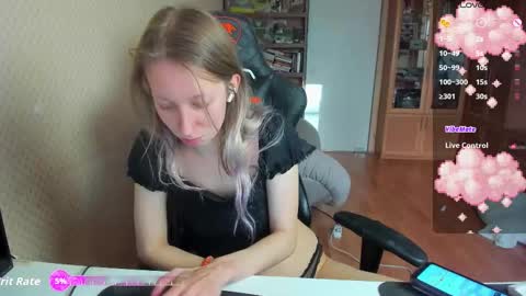 Mila online show from September 2025 11:37:01 AM