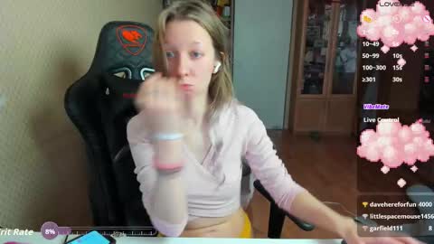 Mila online show from December 2025 09:04:02 AM