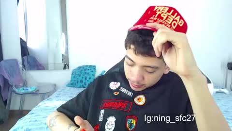 Snapshot of handsome_white1 chatting on September 2025 07:13:01 PM jorge daniel online show from September 2025 07:13:01 PM