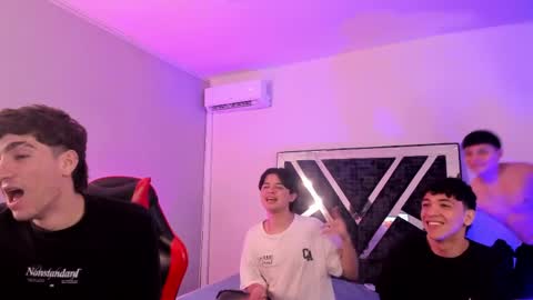 leonardfarrucknick and otis online show from April 2026 02:51:01 AM