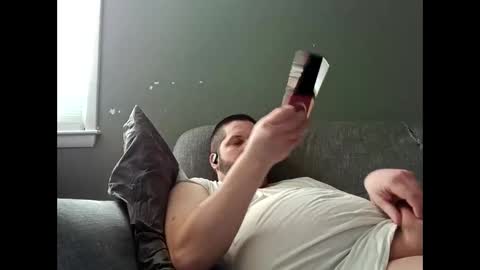 Handsomedaddy198923 online show from April 2026 03:20:01 PM