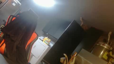 Snapshot of handyman5303 chatting on January 2025 02:11:01 PM Handystudman online show from January 2025 02:11:01 PM