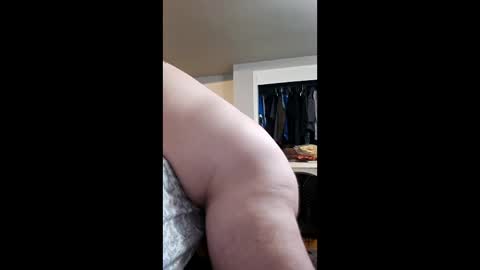 hanes1711 online show from April 2026 01:27:02 PM