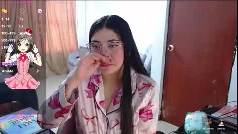 Hanna online show from November 2025 08:43:01 PM