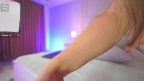 Snapshot of hanna__w chatting on November 2025 03:16:02 AM hanna online show from November 2025 03:16:02 AM