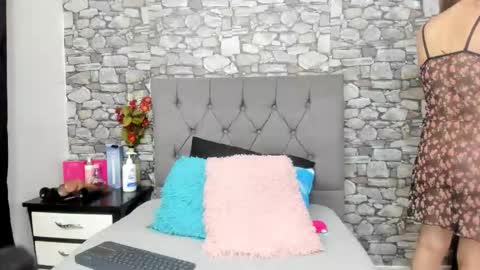 Snapshot of hanna_bell11 chatting on November 2025 02:10:01 AM Hanna online show from November 2025 02:10:01 AM