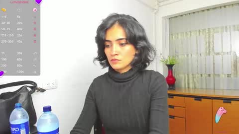 Sara online show from November 2025 06:07:02 PM