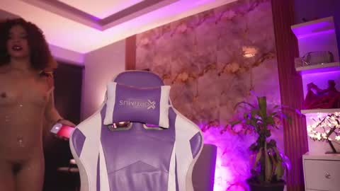 HANNA  online show from October 2025 01:06:01 AM