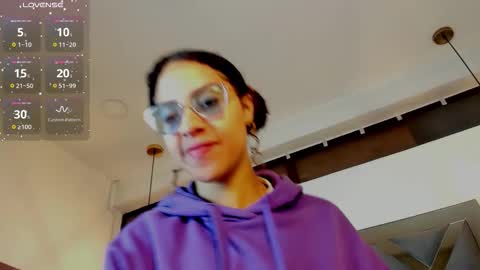 HANNA online show from November 2025 12:05:01 PM