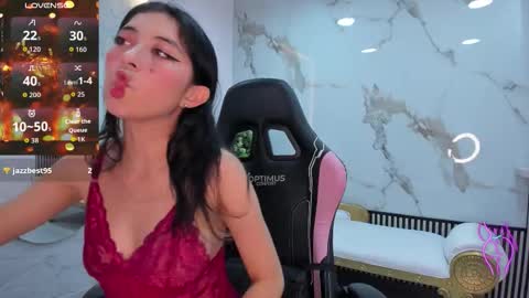 Hanna online show from December 2025 06:38:02 PM