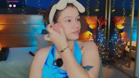 Snapshot of hanna_kimura chatting on November 2025 09:39:01 PM Hanna online show from November 2025 09:39:01 PM