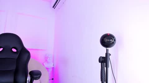 Hanna online show from February 2025 10:54:01 PM