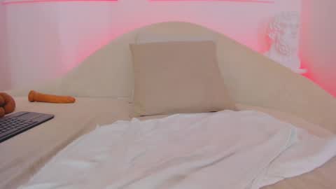 Hanna online show from March 2025 02:45:01 AM