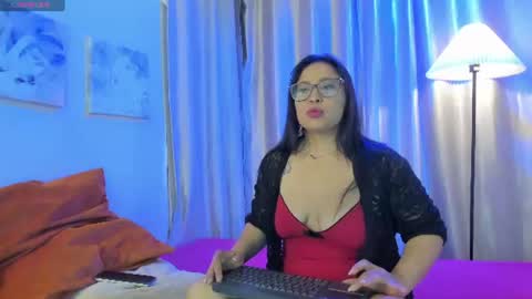 hannabackerr online show from July 2026 10:42:02 AM