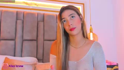 Snapshot of hannabronw chatting on September 2025 07:15:02 PM Eliana online show from September 2025 07:15:02 PM