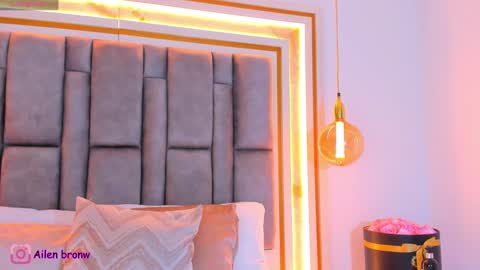 Snapshot of hannabronw chatting on September 2025 08:54:01 PM Eliana online show from September 2025 08:54:01 PM