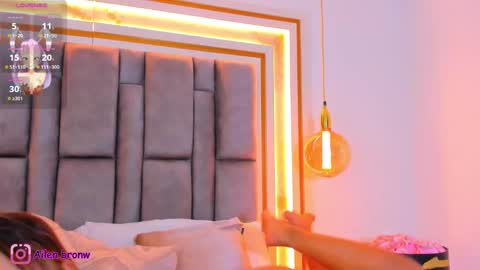 Snapshot of hannabronw chatting on October 2025 08:38:02 PM Eliana online show from October 2025 08:38:02 PM