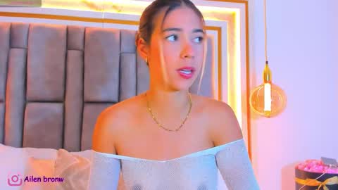 Snapshot of hannabronw chatting on October 2025 09:50:01 PM Eliana online show from October 2025 09:50:01 PM